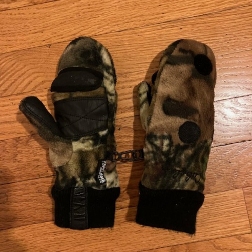 Cabela's Camo Mittens for Kids